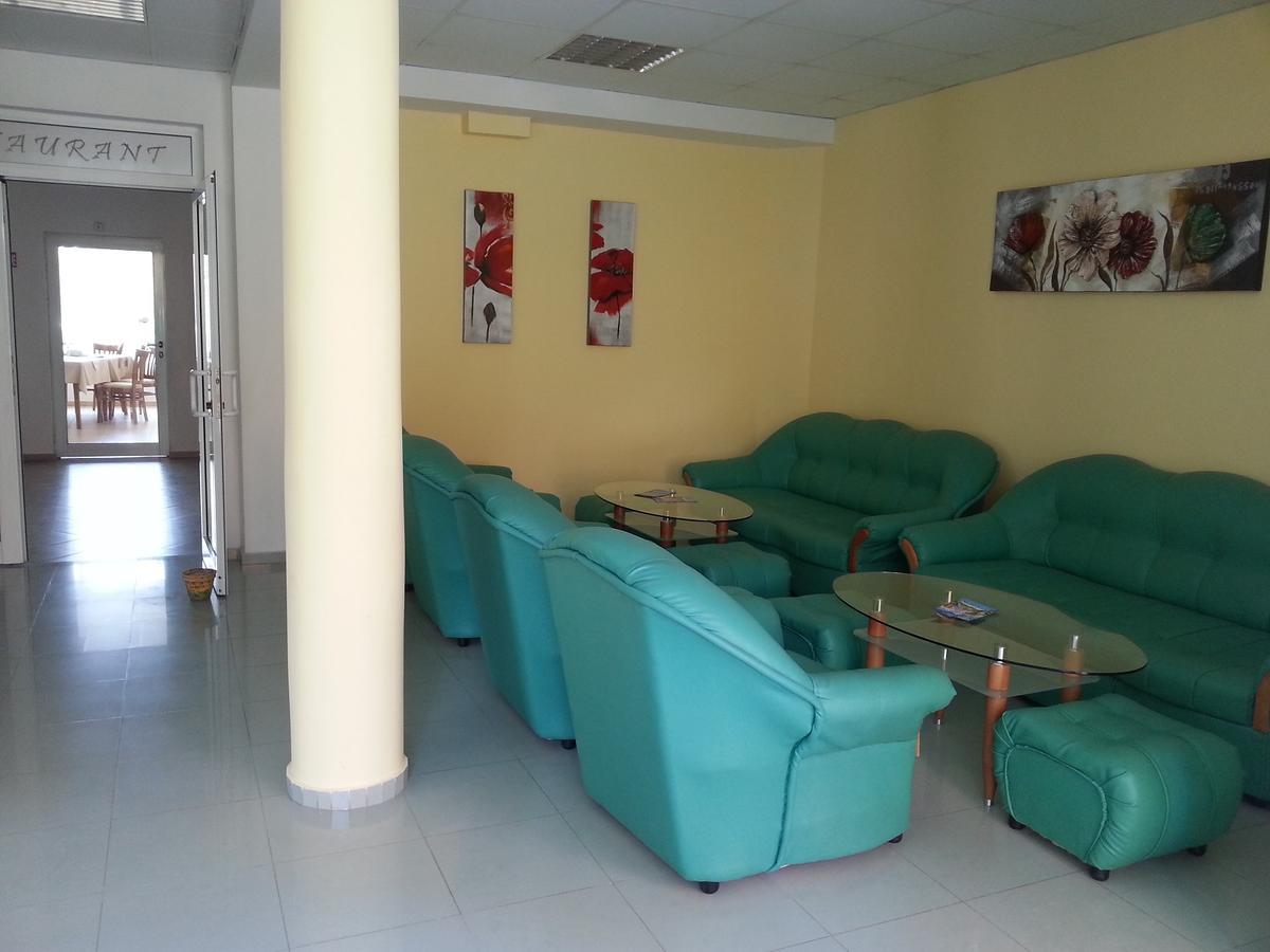 Cristal Hotel Ravda Bagian luar foto