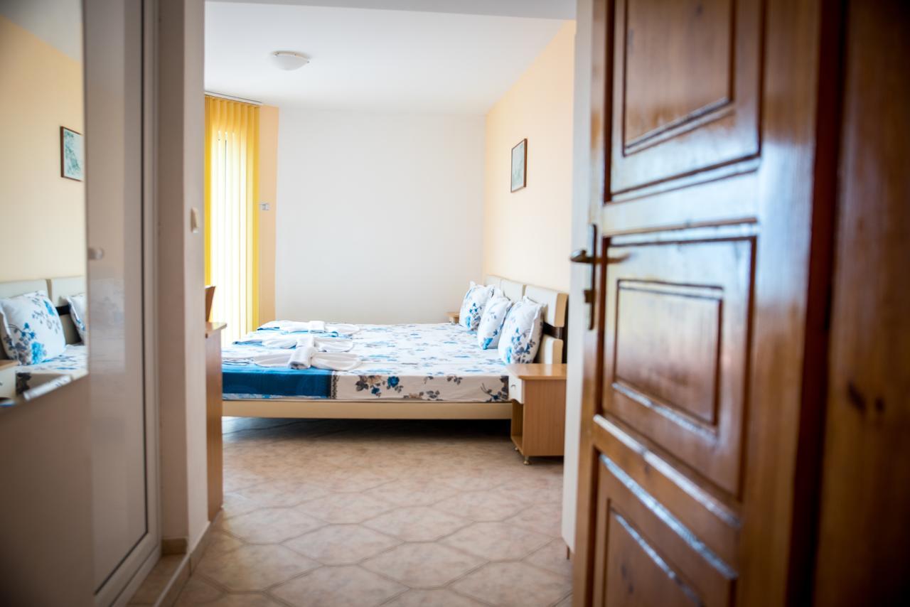 Cristal Hotel Ravda Bagian luar foto