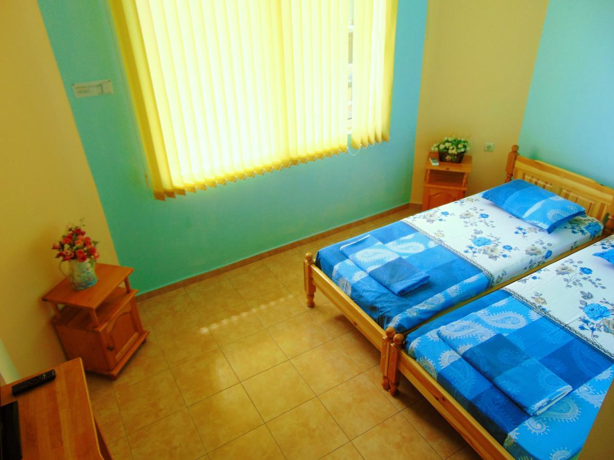 Cristal Hotel Ravda Bagian luar foto