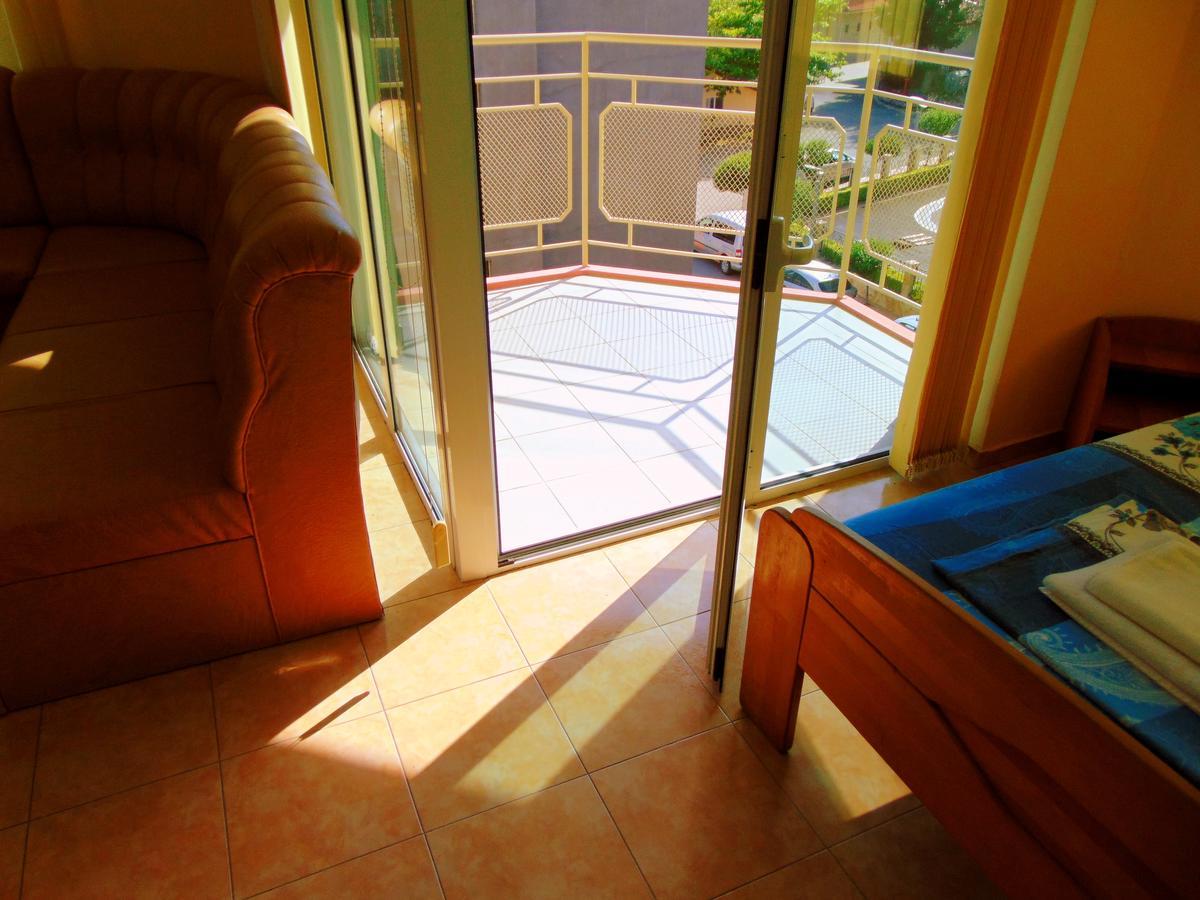 Cristal Hotel Ravda Bagian luar foto