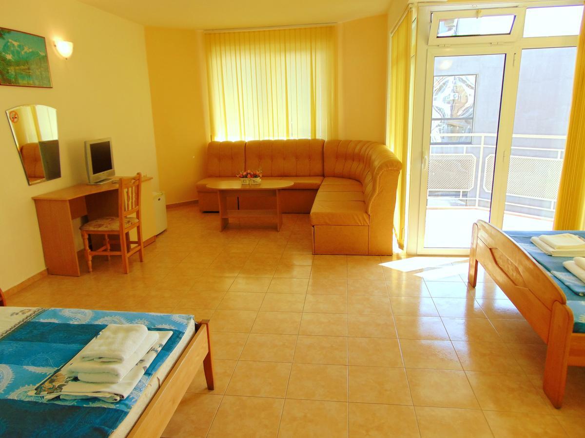 Cristal Hotel Ravda Bagian luar foto