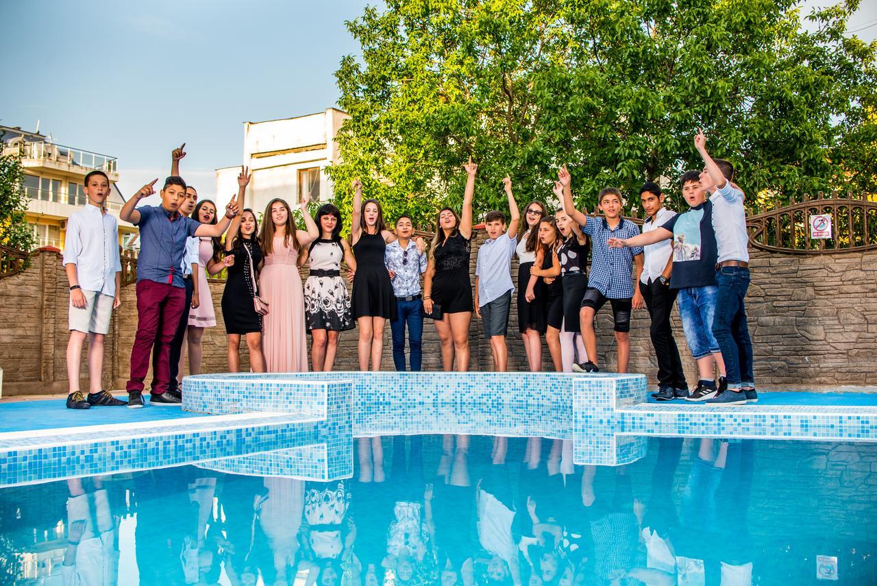 Cristal Hotel Ravda Bagian luar foto